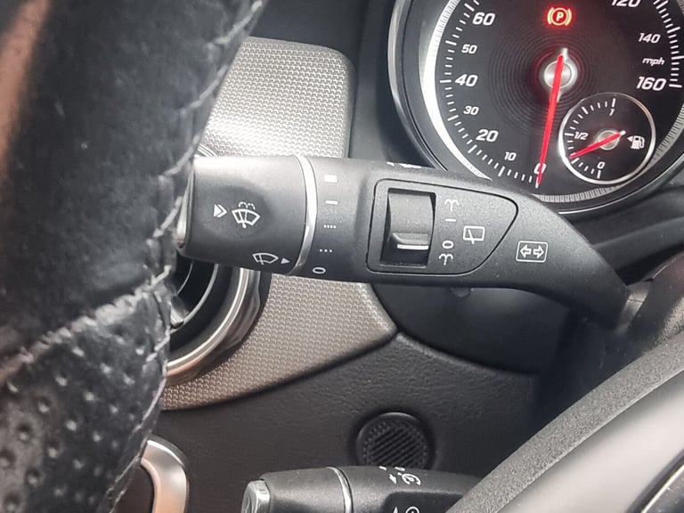 2018 Mercedes-Benz GLA GLA 180 Urban Edition 5dr ESTATE PETROL Manual