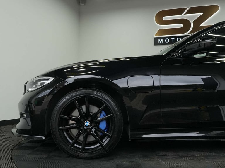 2021 BMW 3 Series 2.0 330e 12kWh Sport Pro Touring Auto Euro 6 (s/s) 5dr Estate Hybrid Automatic