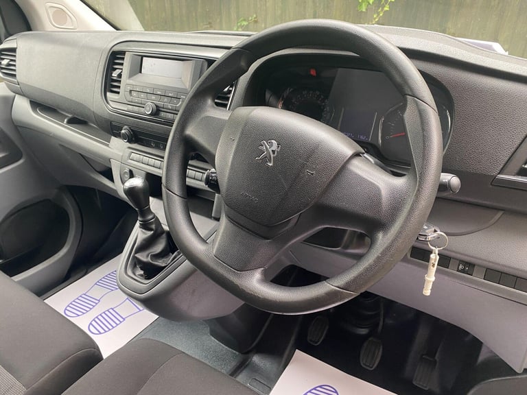 2017 Peugeot Expert 1.6 BlueHDi 1000 S Standard Panel Van MWB Euro 6 6dr PANEL VAN Diesel Manual