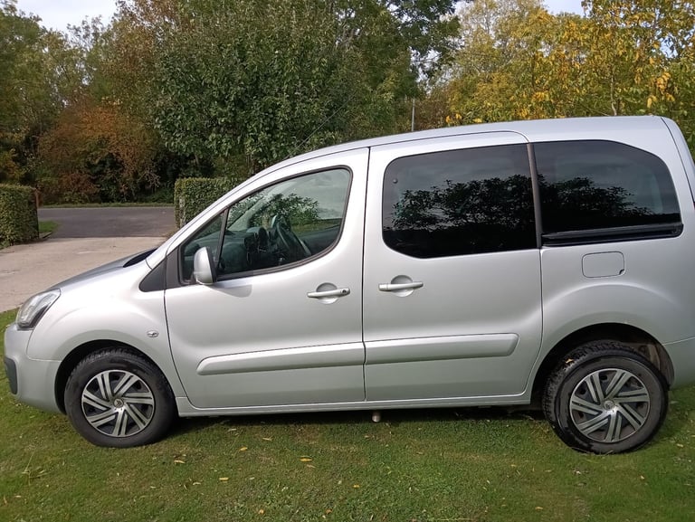 Citroen, BERLINGO MULTISPACE, MPV, 2017, Manual, 1560 (cc), 5 doors