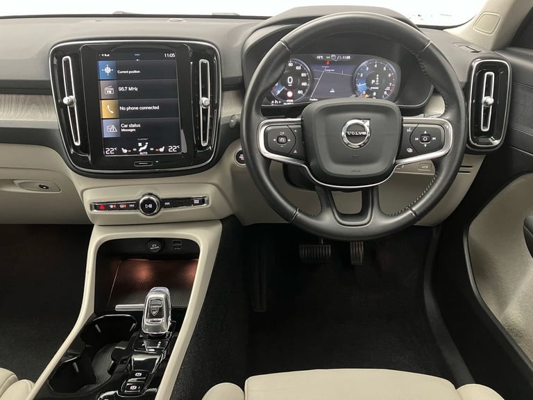 2020 Volvo XC40 2.0 B4P Inscription Pro 5dr Auto Estate Automatic