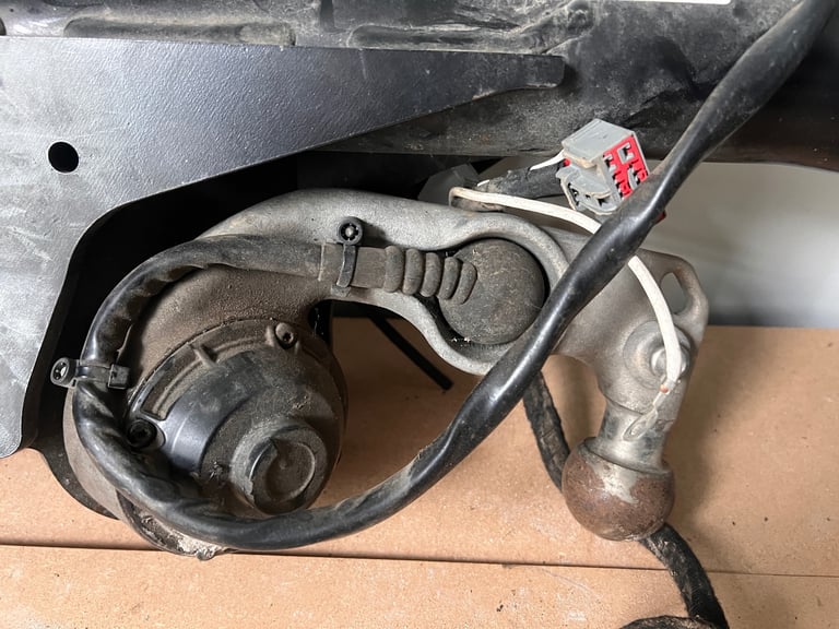 VOLVO XC90 II TOW HITCH , Tow Bar Electric swan