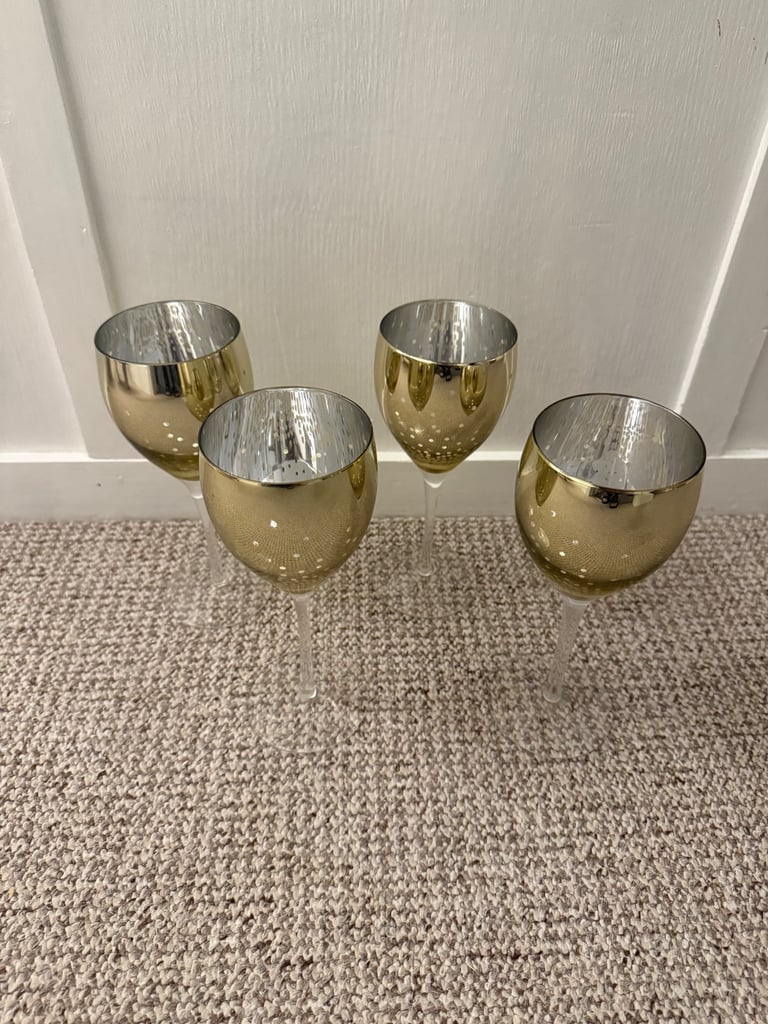 image for Party wine glasses set of 4