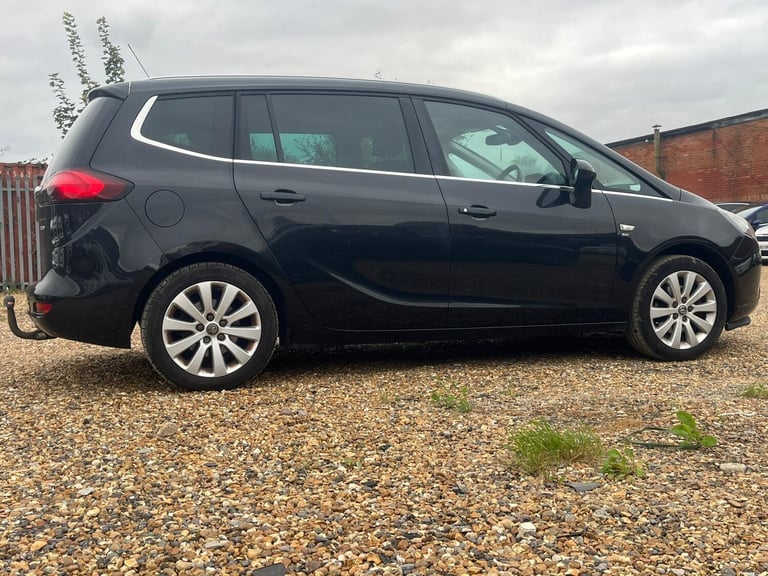 2013 Vauxhall Zafira Tourer 1.4T 16V SE Euro 5 5dr MPV Petrol Manual