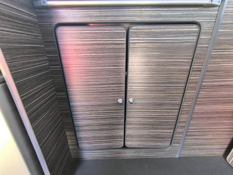 2008 Nissan Elgrand 2.5 Petrol 8 Seats Automatic Camper Van Roof LED TV ULEZ Free MPV Petrol Auto...