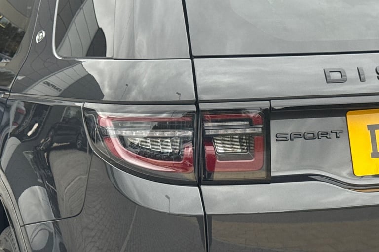 2025 Land Rover Discovery Sport 2.0 D200 Dynamic HSE 5dr SUV DIESEL Automatic