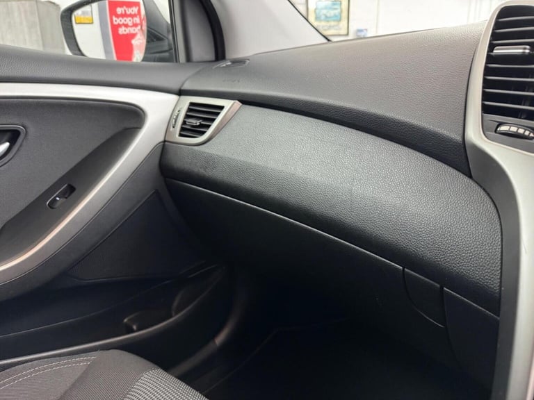HYUNDAI I30 1.6 CRDi Blue Drive Active Tourer Euro 5 (s/s) 5dr 2014