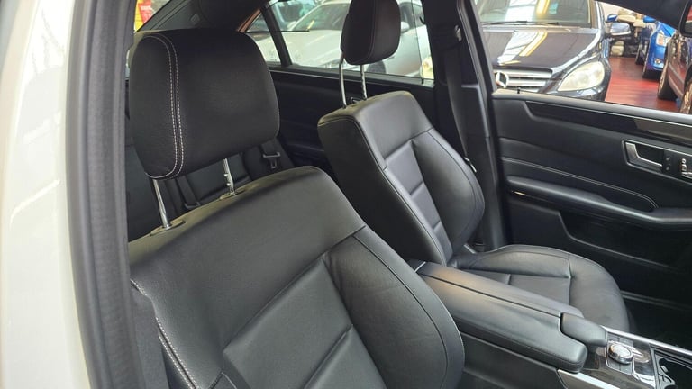  Mercedes-Benz E-Class 3.5 AUTO AMG LINE E350 AVANTGARDE Petrol Automatic