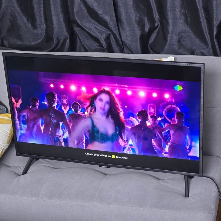 Samsung TV QLED smart slim 
