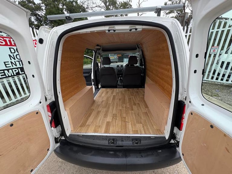 2014 Volkswagen Caddy Caddy C20 TDI BlueMotion Panel Van DIESEL Manual