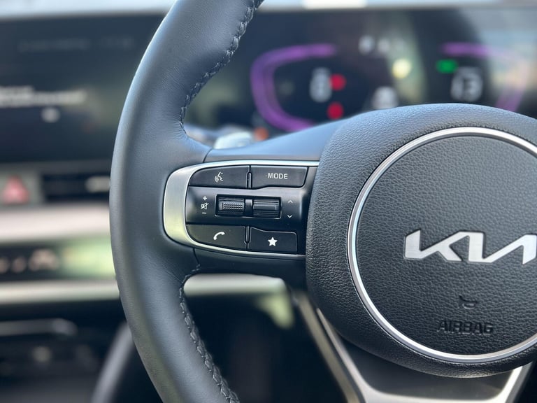 2025 Kia Sportage 1.6 T-GDi 13.8kWh GT-Line SUV 5dr Petrol Plug-in Hybrid Auto AWD Euro 6 (s/ EST...