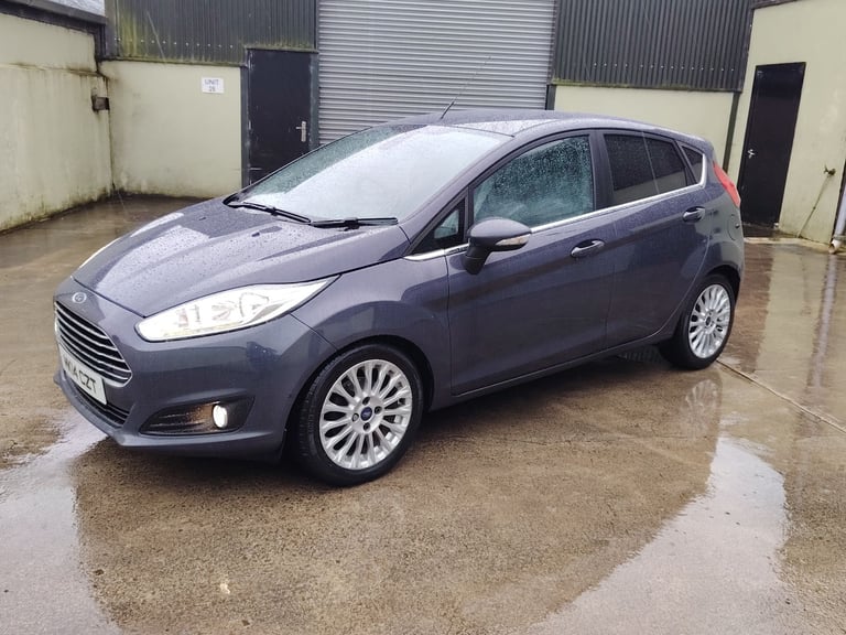 Ford, FIESTA, Hatchback, 2014, Manual, 1498 (cc), 5 doors
