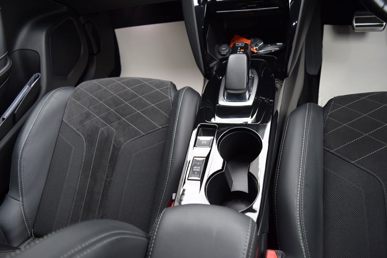 2022 Peugeot 2008 100kW GT Premium 50kWh 5dr Auto HATCHBACK Electric Automatic