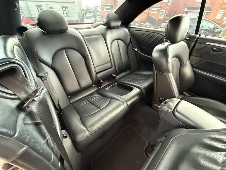 Mercedes-Benz CLK 2.1 CLK220 CDI Sport 2dr Diesel Automatic - Image 15