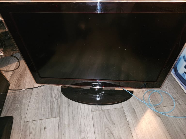 Samsung 32" lcd tv