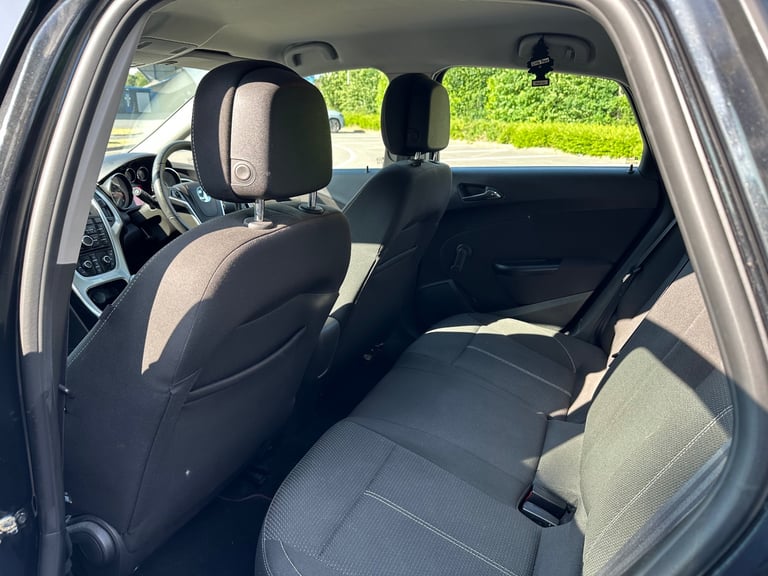 Vauxhall, ASTRA, Hatchback, 2014, Manual, 1398 (cc), 5 doors