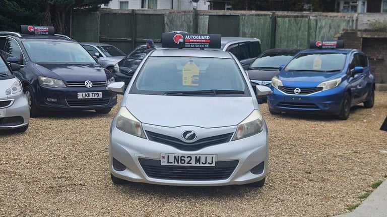2012 Toyota yaris automatic 1.3 petrol