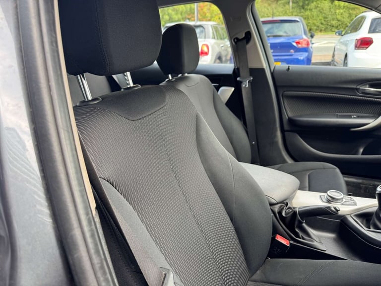 2019 BMW 1 Series 116d SE Business 5dr [Nav/Servotronic] HATCHBACK DIESEL Manual