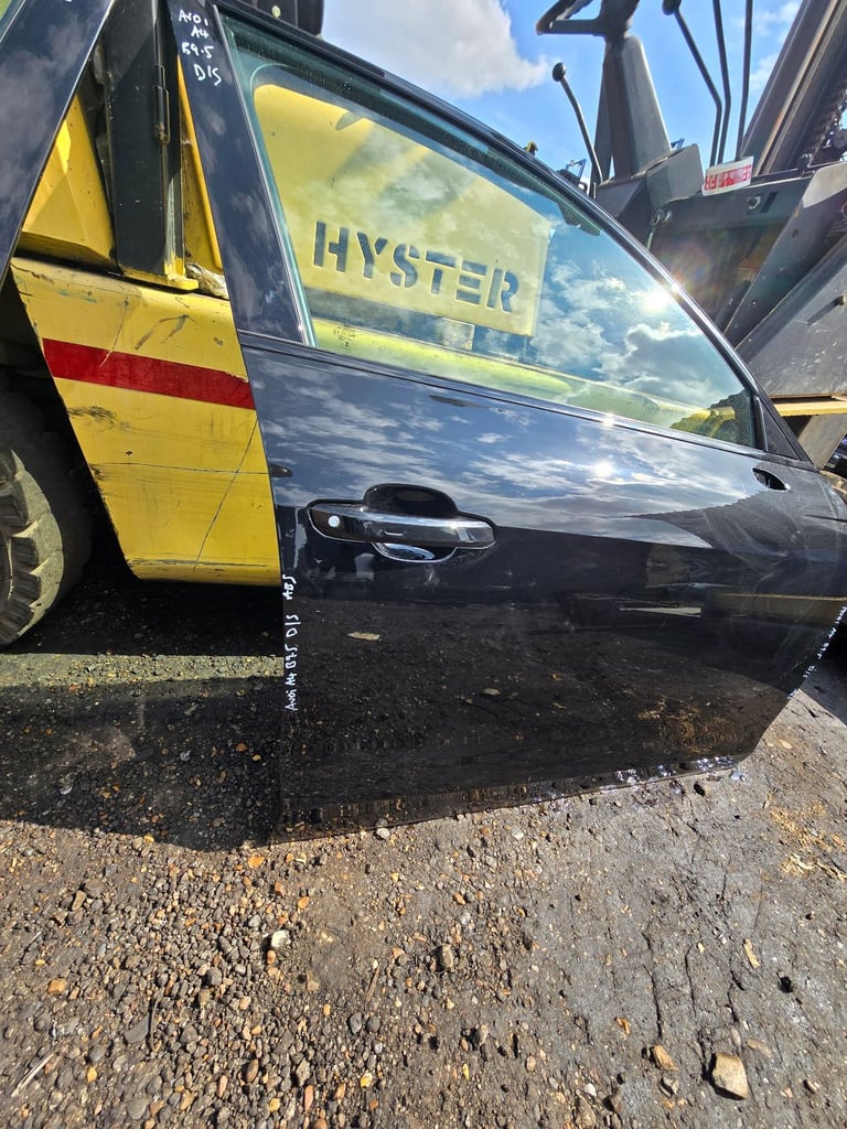 AUDI A4 Avant B9.5 Facelift SINGLE Front Door Black Breaking Parts