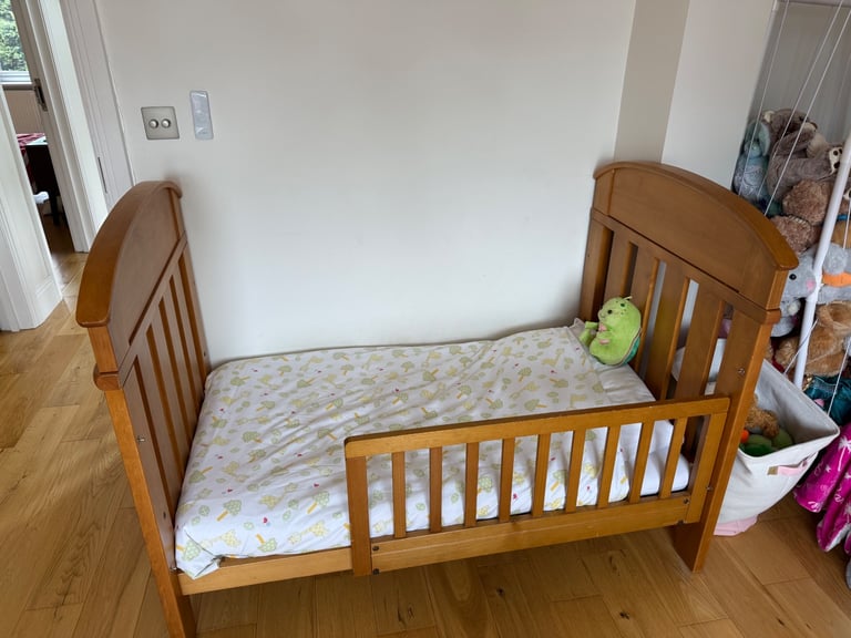 Solid wood cot for Sale Cots Toddler Beds Gumtree