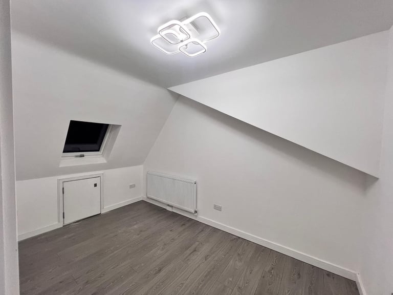 Spacious 5/6 Bedroom, 3 Bathroom House Near Heathrow – Ideal for Company Let – Newly Renovated