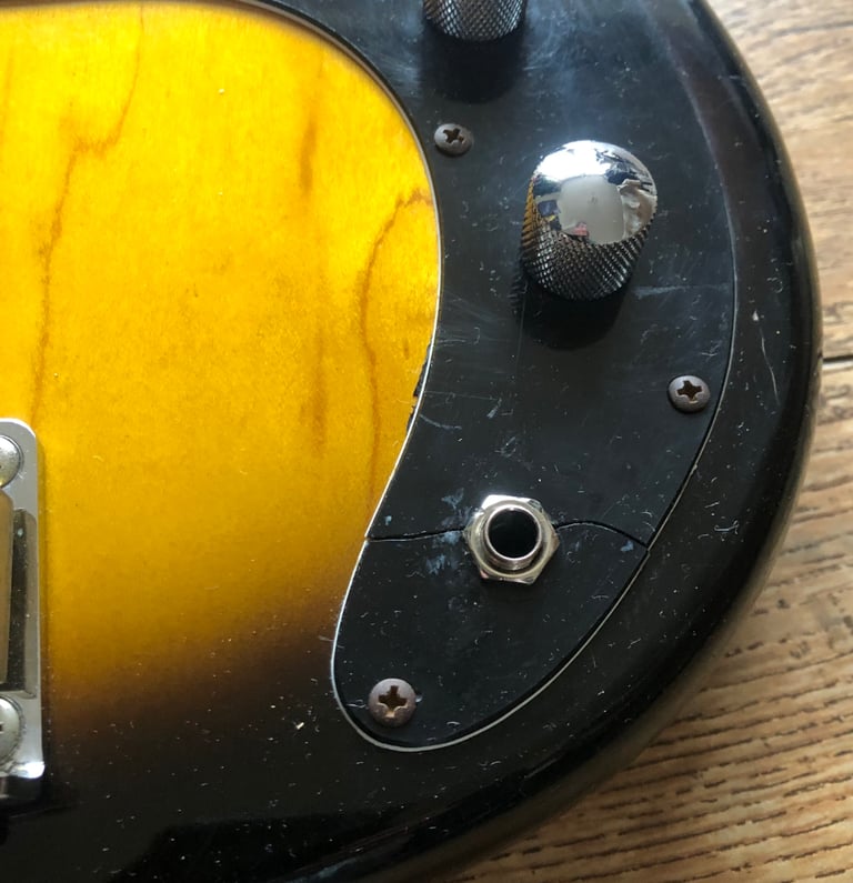 Hondo Fame Series 830 (MIJ) Vintage Precision Bass guitar for sale