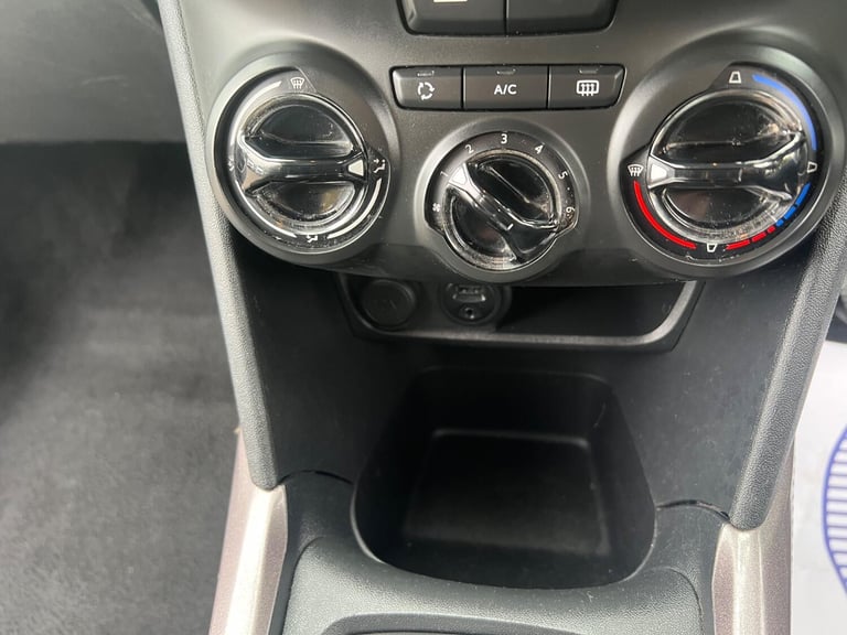 PEUGEOT 2008 1.2 PureTech Active 2015