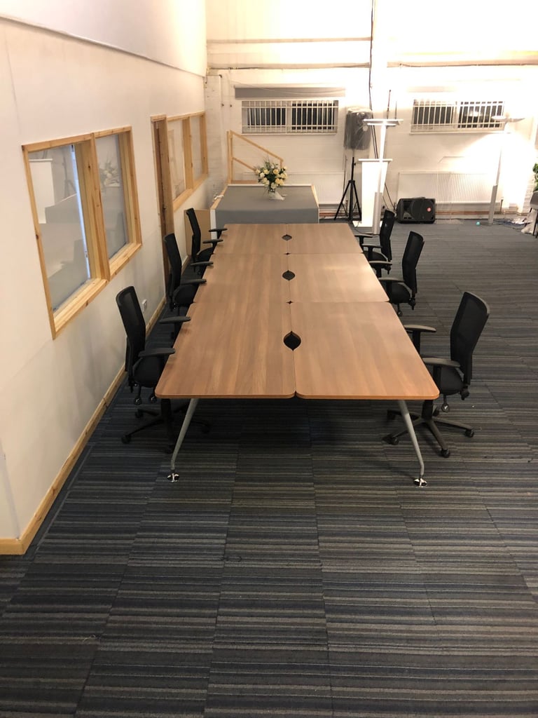 Brown wood walnut 6 Pod Office Call centre Hot desk Bench Desks Tables