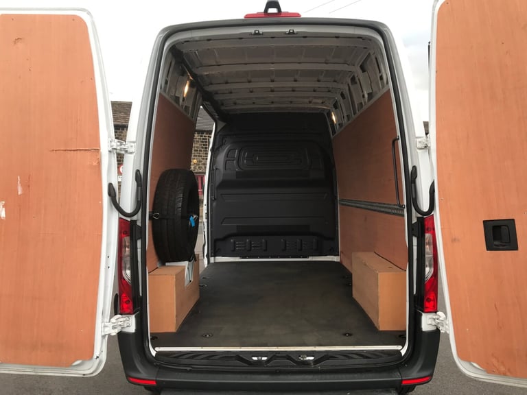 2021 Mercedes-Benz Sprinter 85kW 55kWh Progressive Van Auto [80kW Charger] PANEL VAN Electric Aut...