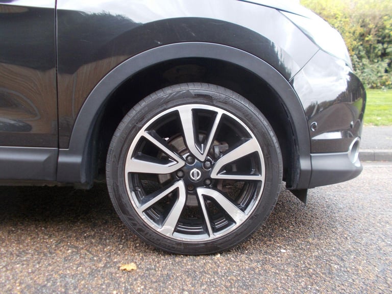 2017 Nissan Qashqai 1.5 dCi Tekna 2WD Euro 6 (s/s) 5dr HATCHBACK Diesel Manual