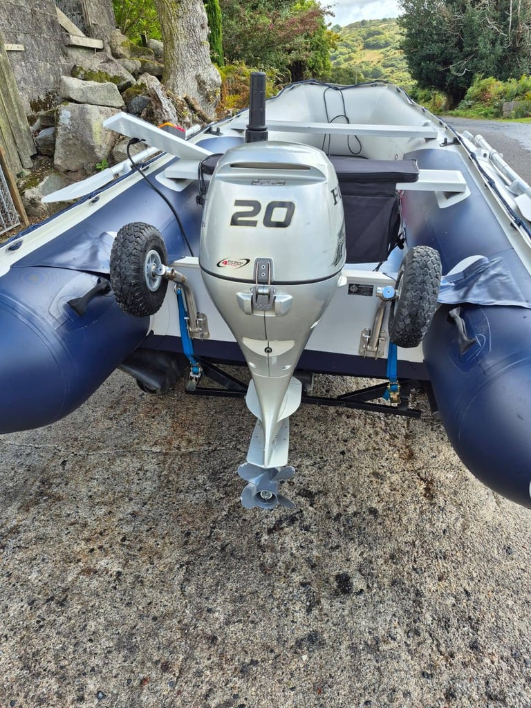 Honwave t40 with Honda 20hp engine and trailer