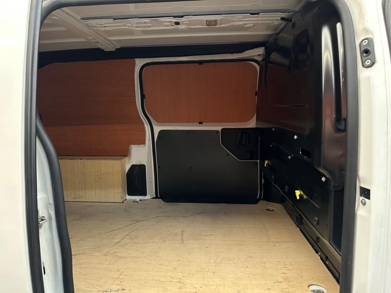 2021 Citroen Dispatch 1.5 BlueHDi 1000 Enterprise Pro M FWD 2 Euro 6 (s/s) 6dr PANEL VAN Diesel M...
