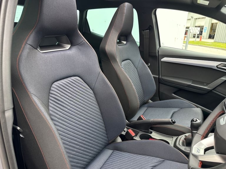 2025 SEAT Ibiza 1.0 TSI 115 FR Black Edition 5dr HATCHBACK PETROL Manual