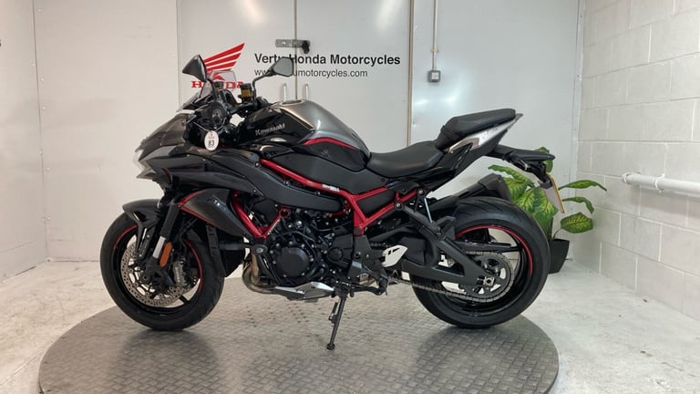 2022 Kawasaki Z R1000KNFAN (22MY) SPORTS Petrol Manual