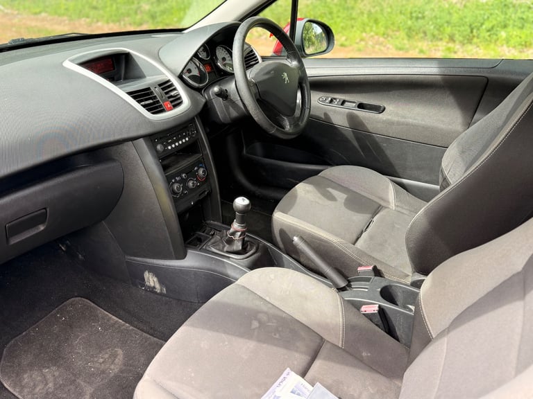 2011 PEUGEOT 207 - 1 YEARS MOT