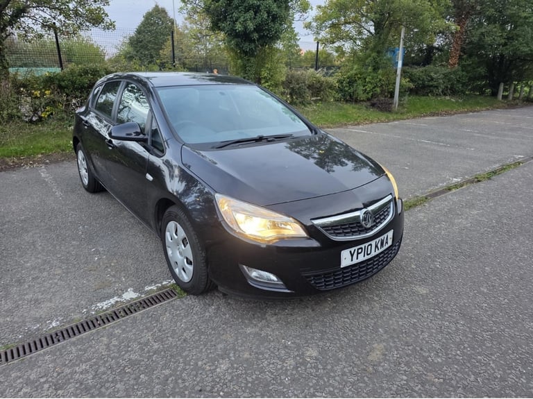 image for Vauxhall, ASTRA, Hatchback, 2010, Manual, 1398 (cc), 5 doors