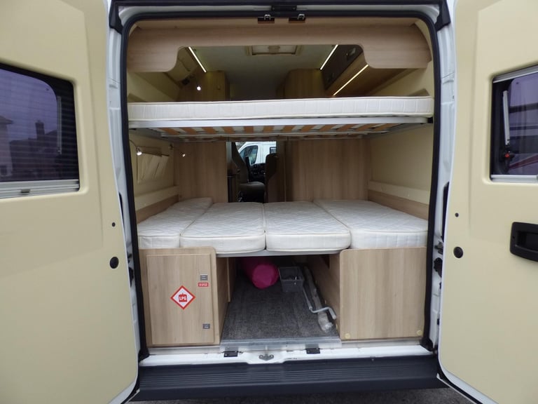 Auto-Trail Tribute 669 DIESEL MANUAL 2015/15