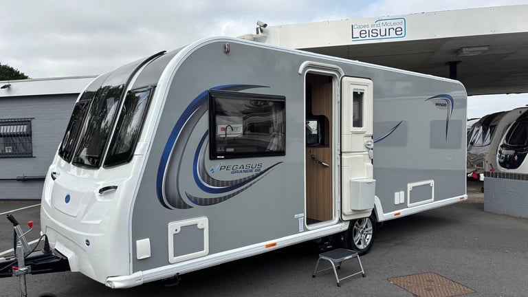 2021 BAILEY PEGASUS GRANDE SE BRINDISI, 4 BERTH L-SHAPE LOUNGE ISLAND BED