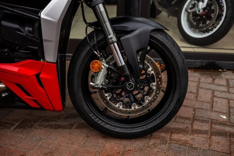 Ducati Streetfighter V2 ! ULTRA LOW MILES ! STUNNING