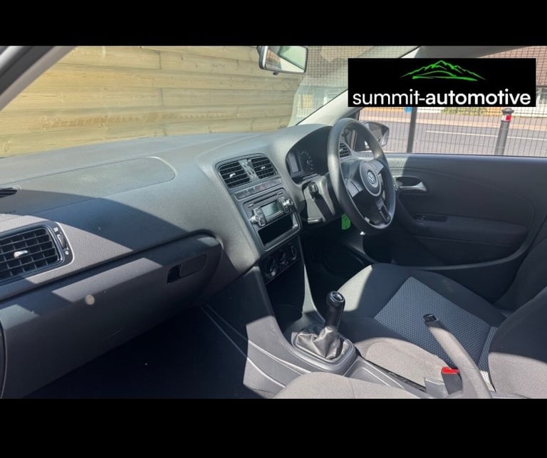 VOLKSWAGEN POLO 1.2 70 S 5dr [AC] 2012 Silver