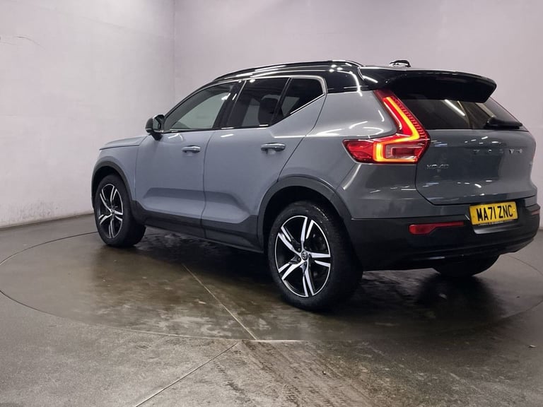2021 Volvo XC40 2.0 B4 MHEV R-Design SUV 5dr Petrol Hybrid Auto Euro 6 (s/s) (197 ps) ESTATE PETR...