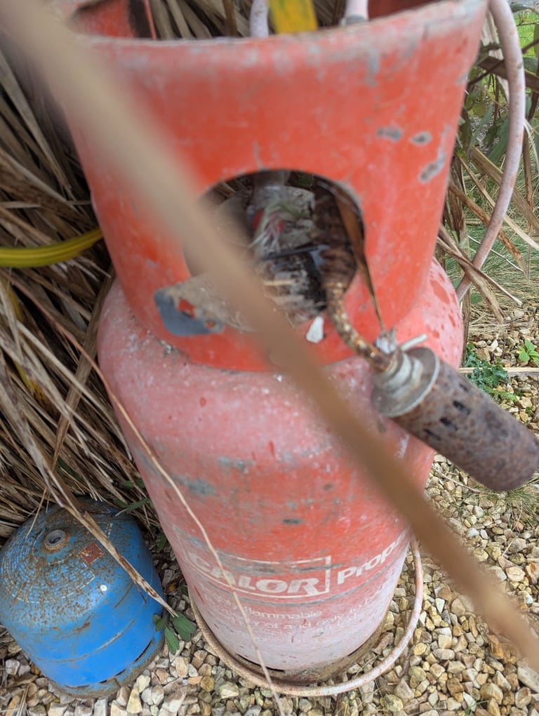 image for Gas bottles 