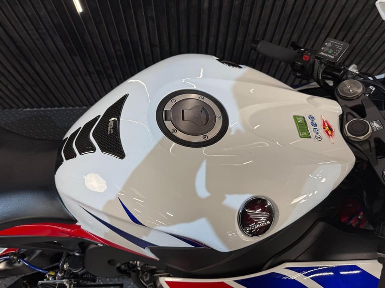 2014 Honda CBR1000RR Fireblade 1000