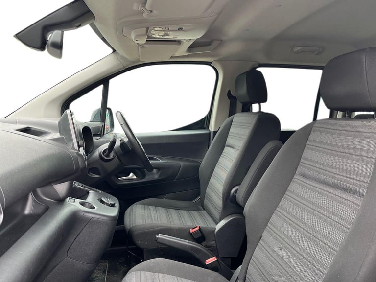  Vauxhall Combo Life 1.2 Turbo Elite MPV 5dr Petrol Auto Euro 6 s/s 7 Seat 130