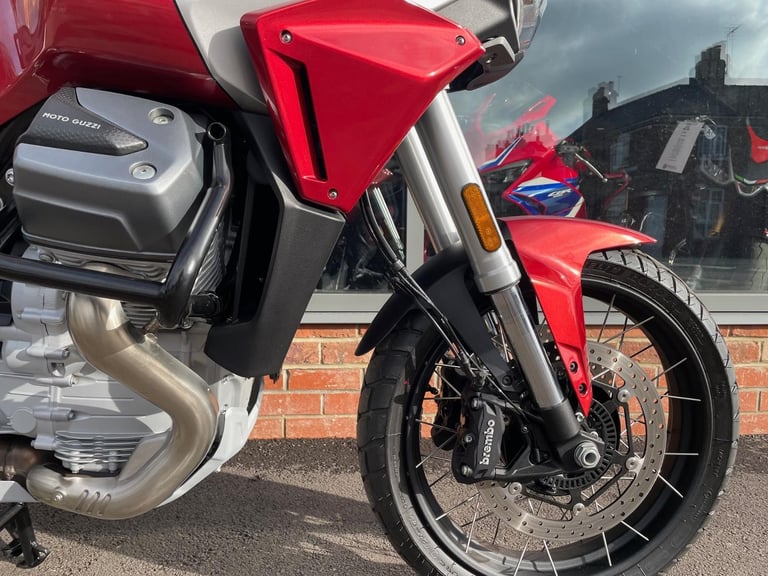 Moto Guzzi Stelvio V100