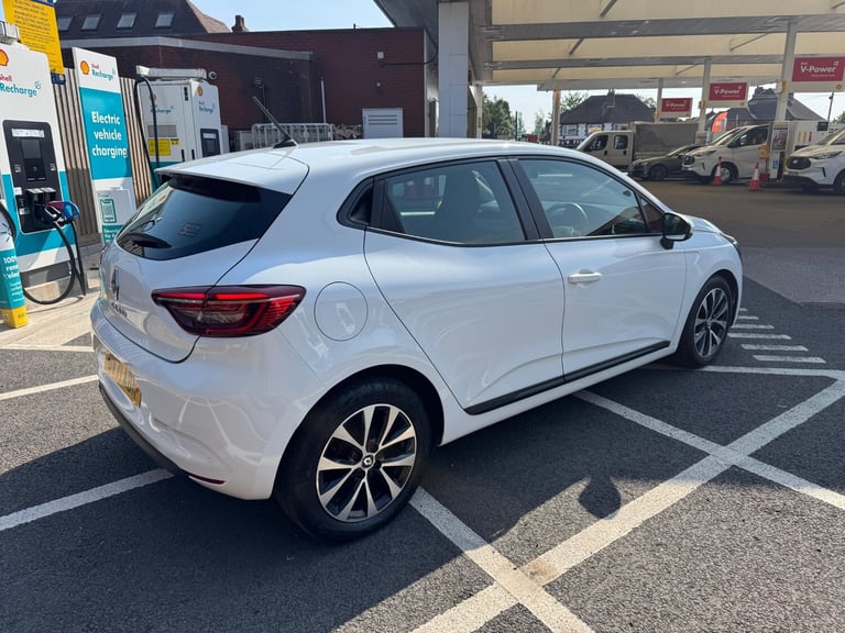 2021 Renault Clio 1.0 TCe 90 Iconic 5dr HATCHBACK Petrol Manual
