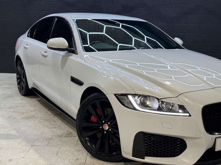 2016 Jaguar XF 3.0 XF V6 S D Auto 4dr Saloon Diesel Automatic