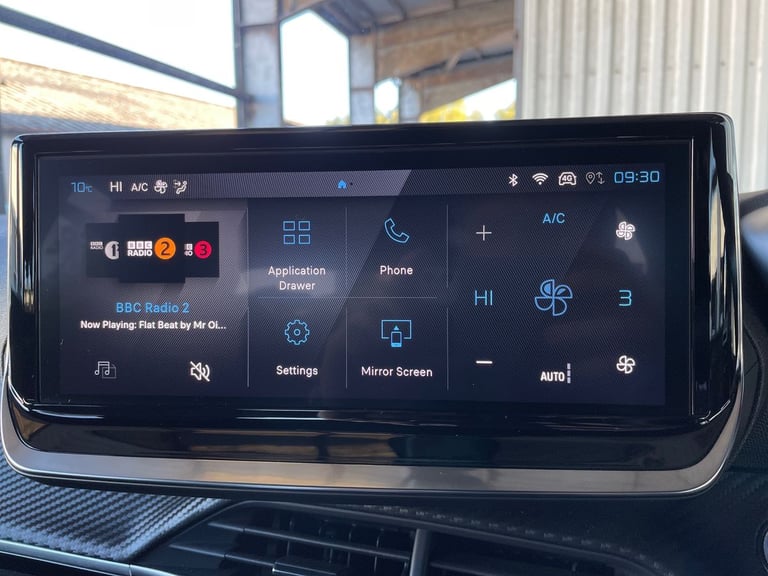 2025 Peugeot 2008 1.2 PureTech 130 Allure 5dr Estate Petrol Manual