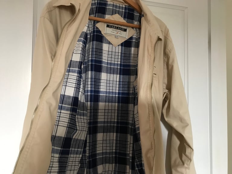 Oakland men’s  lightweight jacket size medium .38-40 