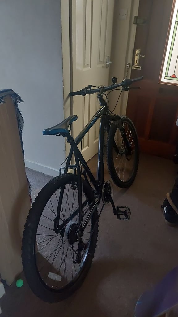 image for Black teens/mens bicycle (open to offers)